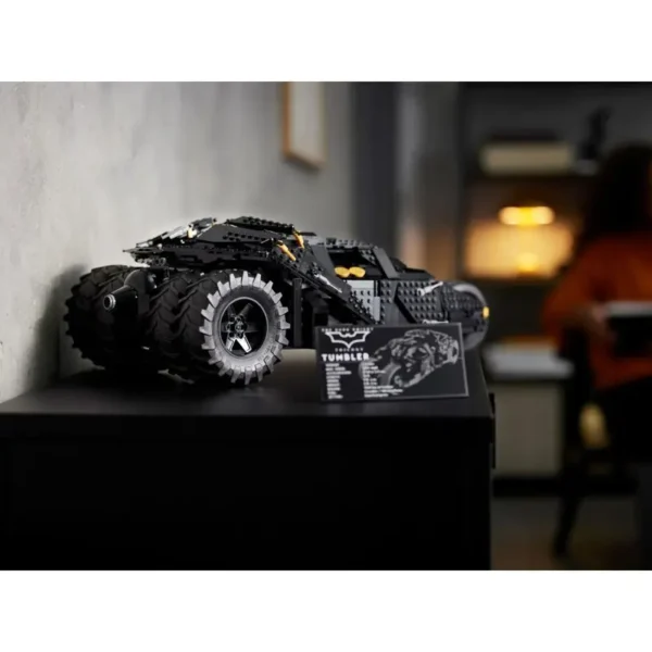 lego-dc-batman-batmobile-tumbler-76240-sumtek