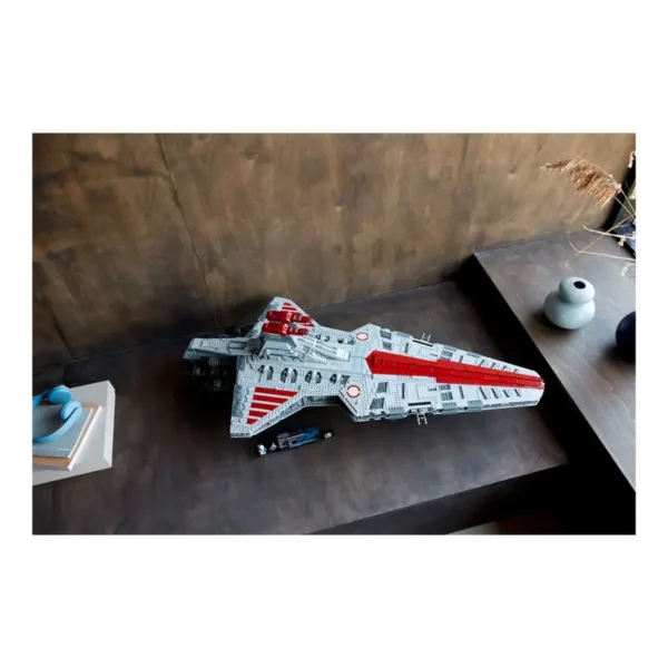 lego-star-wars-venator-class-republic-attack-cruiser-75367-sumtek