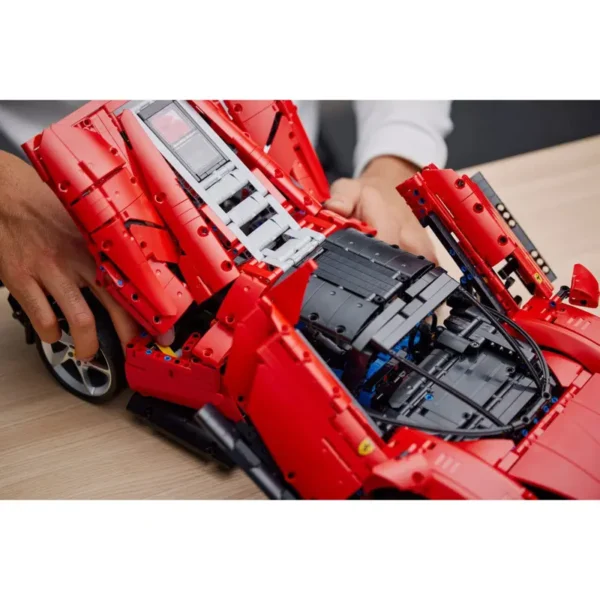 lego-technic-ferrari-daytona-sp3-42143-sumtek