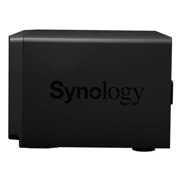 nas-synology-diskstation-ds1821-amd-ryzen-v1500b-4gb-8-baias-preto-sumtek